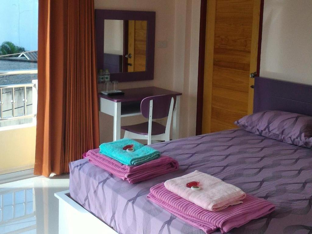 V-House Hotel Trang Luaran gambar