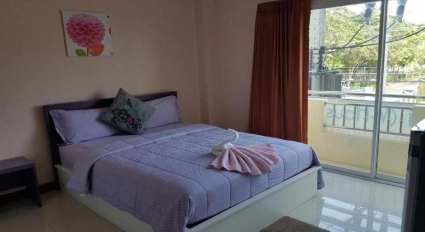 V-House Hotel Trang Luaran gambar