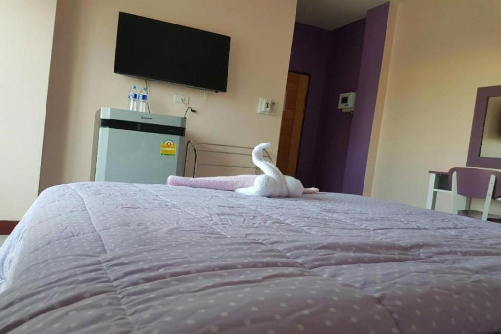 V-House Hotel Trang Luaran gambar