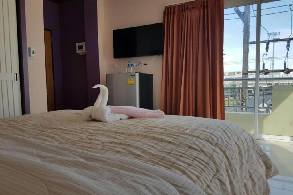 V-House Hotel Trang Luaran gambar
